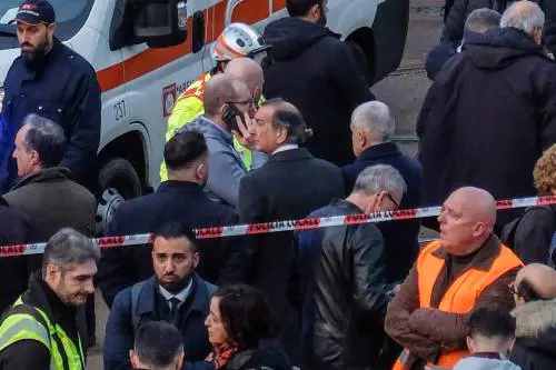 Sala: "Una tragedia, chiariranno le indagini. Ma il mezzo è nuovo e il conducente esperto"