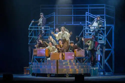 “Camicette bianche”, la memoria che diventa musical