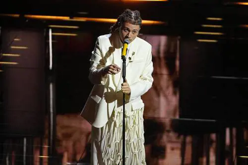 Sanremo, i look della finale dei cantanti in gara