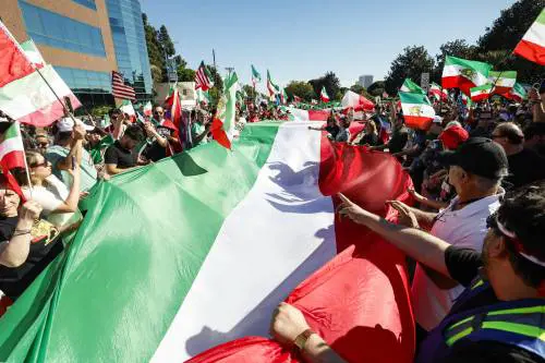 Quel velo tolto un messaggio al mondo libero