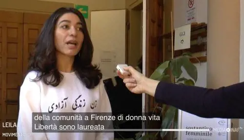 L'iraniana affronta il corteo, poi la lezione ai pacifisti: “Dove eravate quando il regime ha ucciso 40mila persone?”
