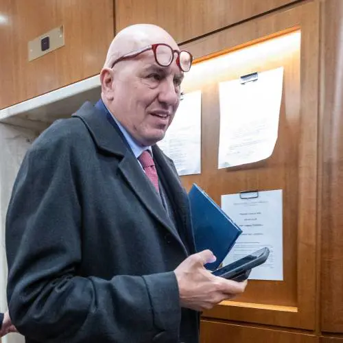 "Avrò sbagliato ma lì c'erano i miei figli". Le parole di Crosetto sul caso Dubai