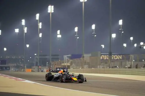 Max Verstappen nelle prove a Sakhir