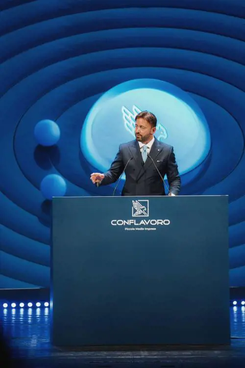 Iran, (Capobianco) Conflavoro: “Fino a 33 miliardi di impatto. 100 euro al mese in più per famiglia e 200mila posti a rischio”