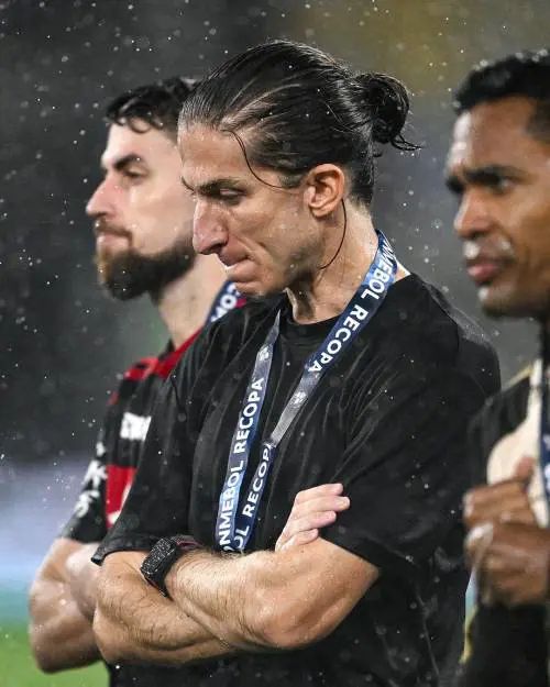 Filipe Luis ( Futmais | Menino Fut/ X)