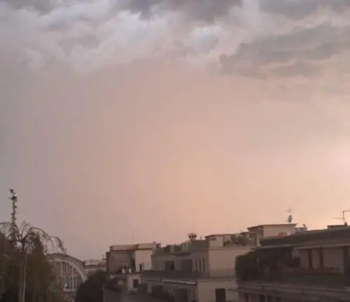 Tempesta di sabbia in arrivo dal Sahara: "L'Europa si tingerà di arancione". Ecco dove il fenomeno investirà l'Italia