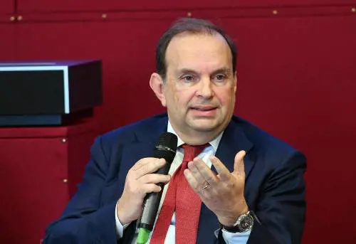 "Sull'energia serve una visione: rinnovabili e nucleare il futuro"