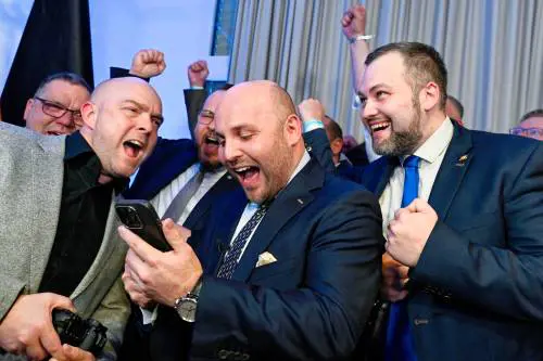 Flop di Merz alle Regionali: vittoria dei Verdi, boom Afd