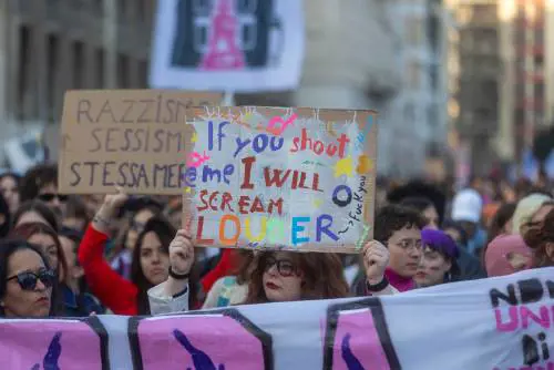 Che pericolosa questa sinistra che divide tutti in buoni e cattivi