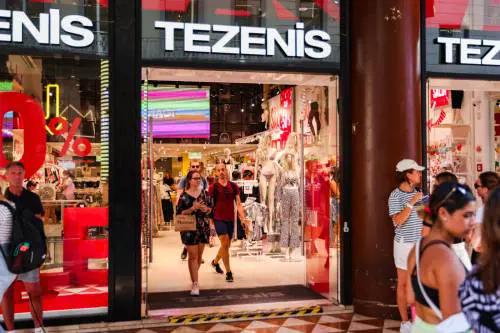 Forme e tessuti. Se il comfort diventa stile