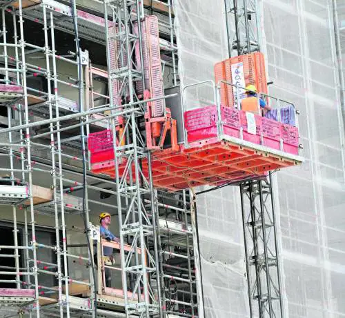 "Il Comune sblocchi i progetti in regola. Anche noi abbiamo 430 famiglie sospese"