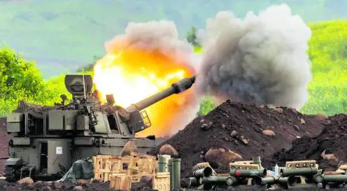 Almeno altre 3 settimane e "migliaia di obiettivi". Il doppio fronte di Tel Aviv