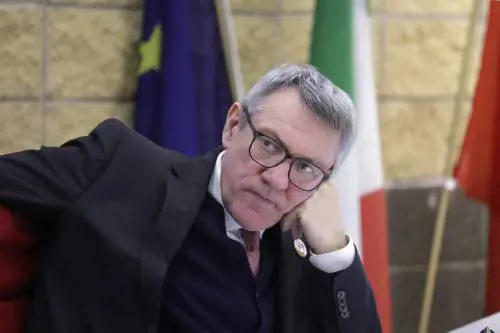 Il trucco di dem e grillini: rappresentanti di lista reclutati tra i fuori sede