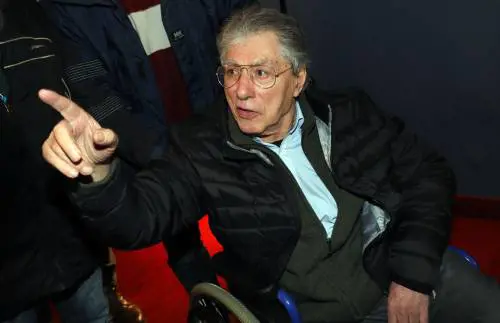Addio a Bossi, il cordoglio della politica