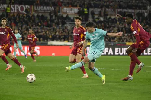 Europa League, derby ricco di gol. Passa il Bologna ai supplementari