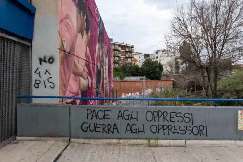 Gli anarchici: avanti con la lotta. E ora il Viminale alza l'allerta