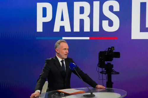  Le barricate rosse per tenere Parigi 