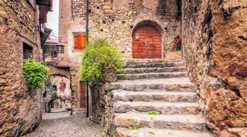 Tra trekking e itinerari soft: alla scoperta di antichi borghi e sapori tipici