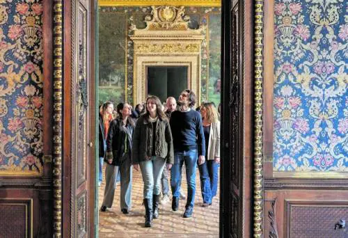 Boom di visite in Lombardia. Code a Palazzo Beltrami