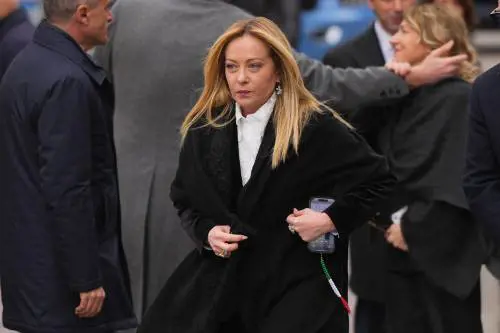 "O mia patria, sì bella e perduta". L'ultimo coro per salutare Bossi