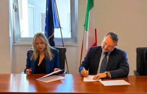 Siglato il protocollo d’intesa tra Sviluppo Lavoro Italia e Unicef