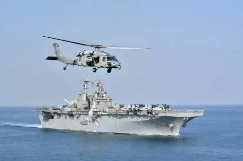 I Marines, le navi anfibile e gli scenari per lo sbarco in Iran: cosa può succedere