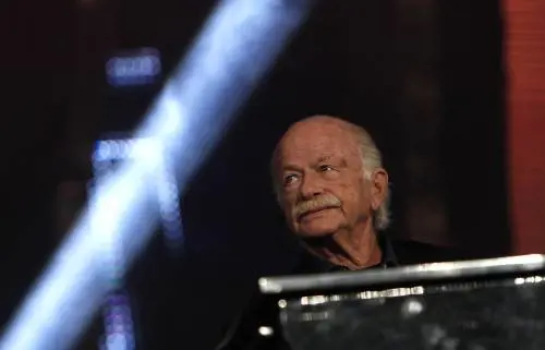 "Alcol, droga, fumo. Sono la dimostrazione che ci vuole fortuna"