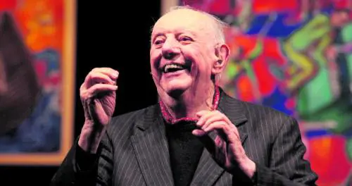 Milano e il teatro assenti ai cento anni di Dario Fo