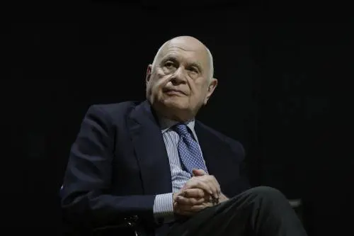 Quella chiamata e Nordio resta al suo posto. "Io non lascio"