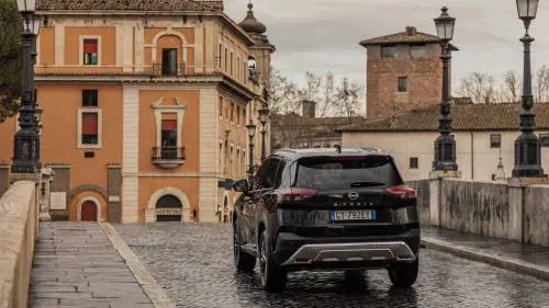 Nissan X-Trail 1.5 MHEV 2WD: guarda tutte le foto