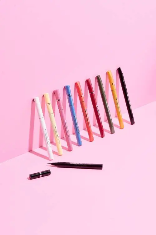 Ecco la nuova, rivoluzionaria generazione di liquid liner pens