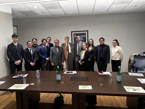 Dentro l’America conservatrice, il viaggio de Il Giornale tra think tank, Casa Bianca e sfida all’Occidente liberal