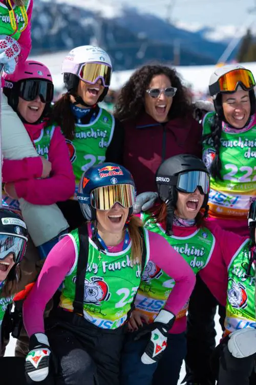 La Valanga Rosa per Elly Fanchini: al Tonale il ricordo che unisce lo sci italiano