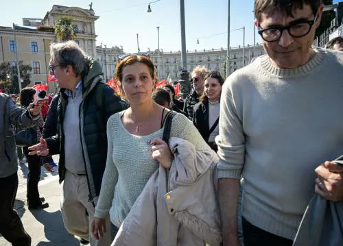 Tutta la "banda" è finita nei guai. Mentre la Salis è ormai una star