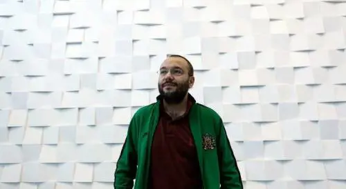 Napoli, sangue e cronaca nera in “Un giorno di questi”: il libro che riporta negli anni più feroci