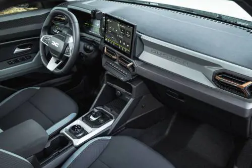 Dacia Duster, un abitacolo che combina tecnologia e concretezza raffinata