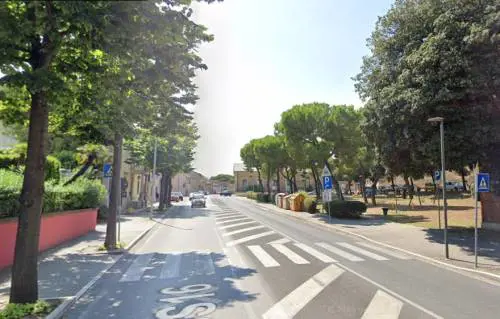 Accoltella i genitori e il fratello, fermato un 21enne: "Era un gesto che meditavo da tempo"