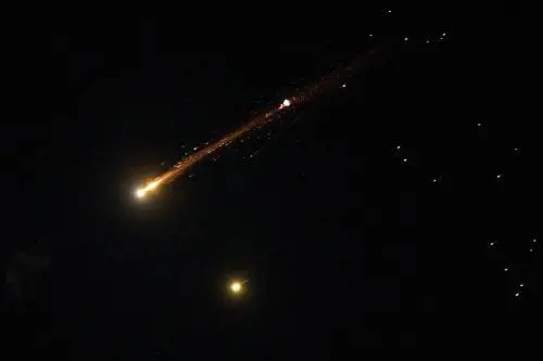 Nuovi raid in Libano: oltre 200 morti. Teheran minaccia: "Hormuz chiuso". E Trump attacca la Nato: "Non c'era quando avevamo bisogno”