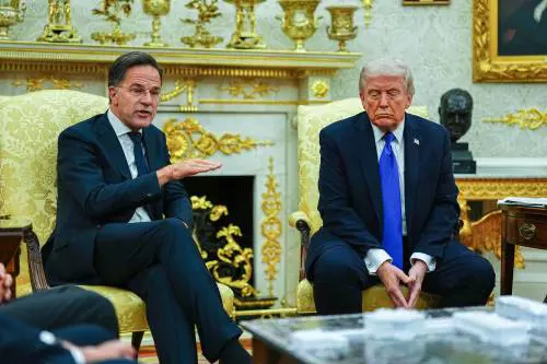 "Incontro turbolento": cosa è successo tra Trump e Rutte e perché il tycoon mette la Nato nel mirino