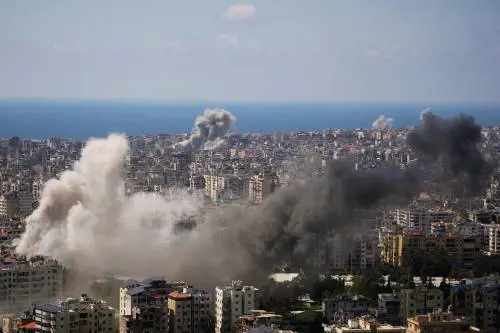 Libano, spiragli dopo le bombe. Netanyahu apre ai colloqui diretti