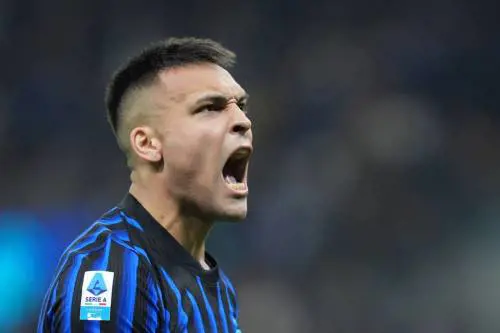 Inter, si ferma di nuovo Lautaro Martinez: ecco quante gare salterà