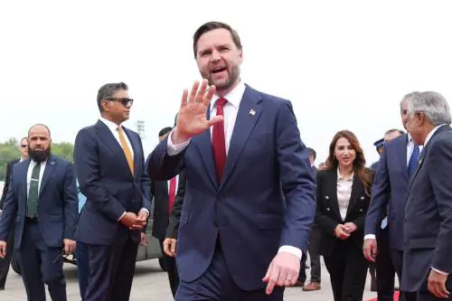 Iran, niente accordo con gli Stati Uniti. Il gelo di Vance: "Noi flessibili, ma nessun progresso". Teheran: "Richieste irragionevoli"