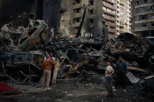 Avanti tutta in Libano. "La guerra continua". Colpito Lince italiano