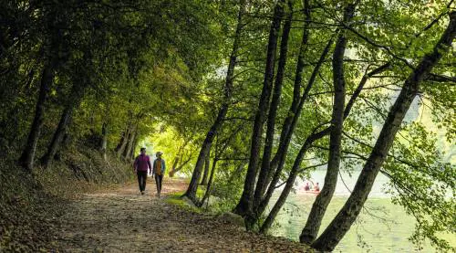 In bici o in barca, fra specchi d’acqua (meno noti ma sempre affascinanti)