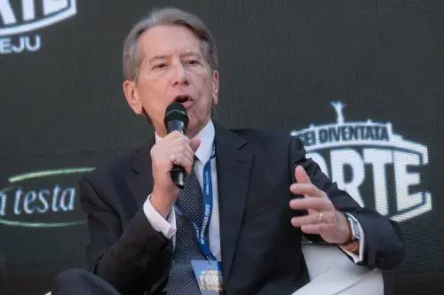 "Utilizza toni aggressivi ma nessuna rottura tra gli States e l'Europa"