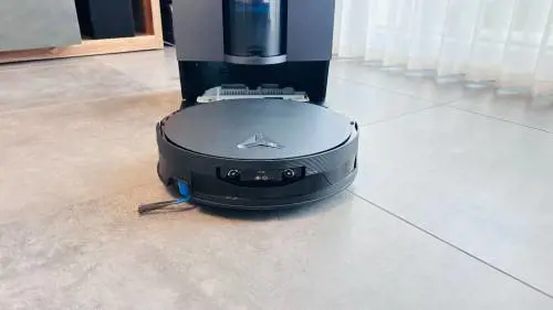 Ecovacs Deebot X12 OmniCyclone: tutte le foto