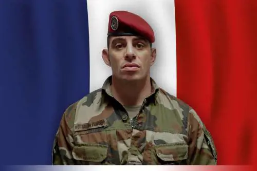 Chi era Florian Montorio, il soldato francese di Unifil ucciso in Libano: padre di due figlie a un passo dal congedo
