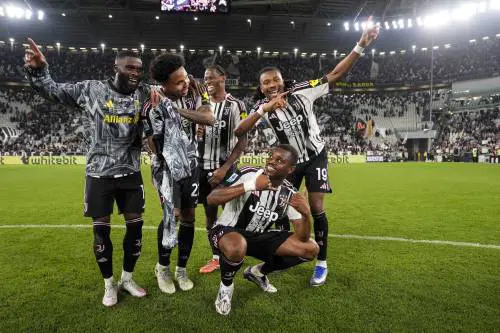 La Juventus non sbaglia: batte 2-0 il Bologna e si porta a -3 da Napoli e Milan