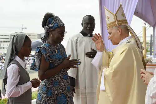 Dietrofront di Vance sul Papa. Messaggio di Leone in Angola: "Sì a un mondo senza guerre"