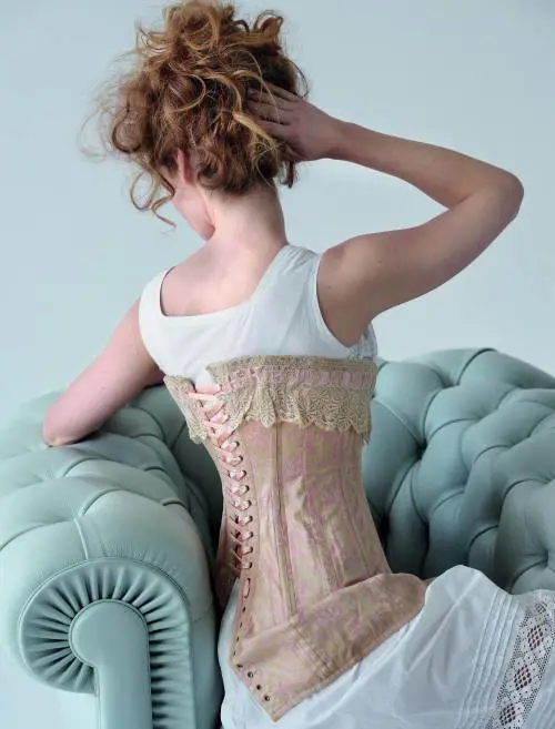 "Abitiamo i nostri vestiti come le nostre case"